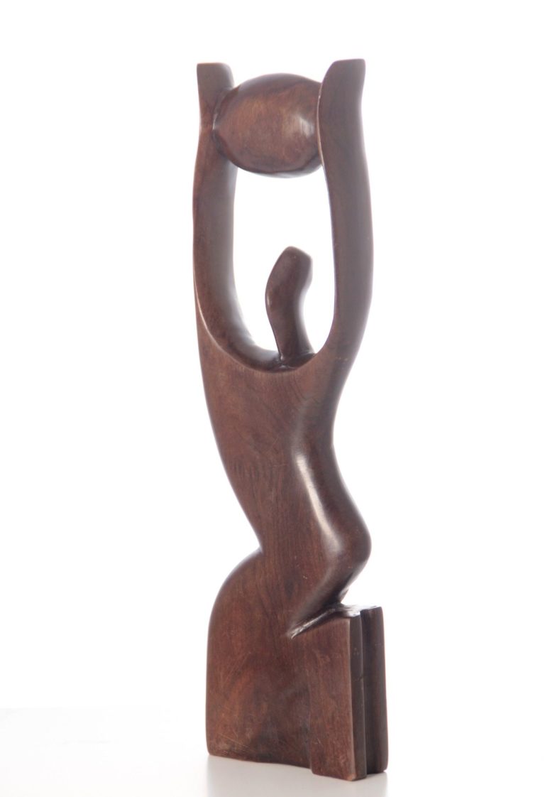 Afrikanische abstrakte Figur aus natürlichem Fundholz handgeschnitzt bestellen Afrikanische abstrakte Figur aus natürlichem Fundholz handgeschnitzt kaufen