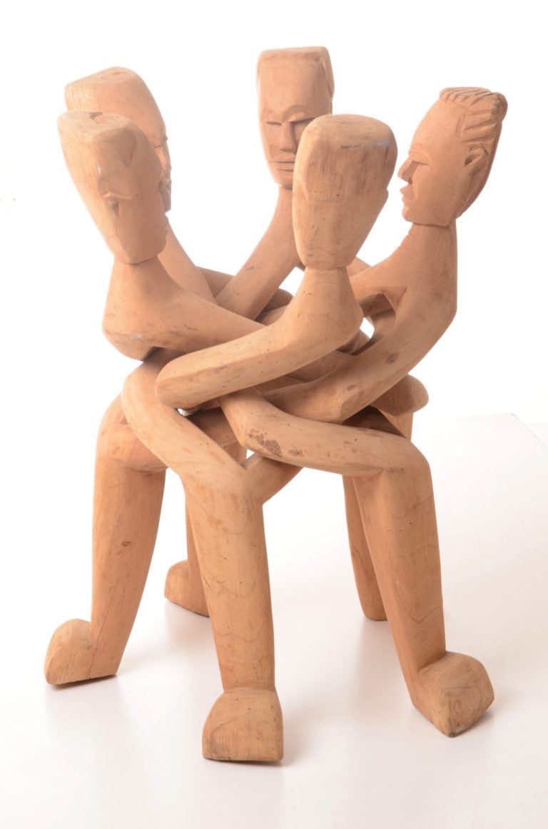 Afrikanische abstrakte Unity Figur aus natürlichem Fundholz handgeschnitzt bestellen Afrikanische abstrakte Unity Figur aus natürlichem Fundholz handgeschnitzt kaufen