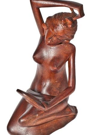 Handgeschnitzte afrikanische Figur aus Holz, Mädchen Figur mit Spiegel Handgeschnitzte afrikanische Figur aus Holz, Mädchen Figur mit Spiegel